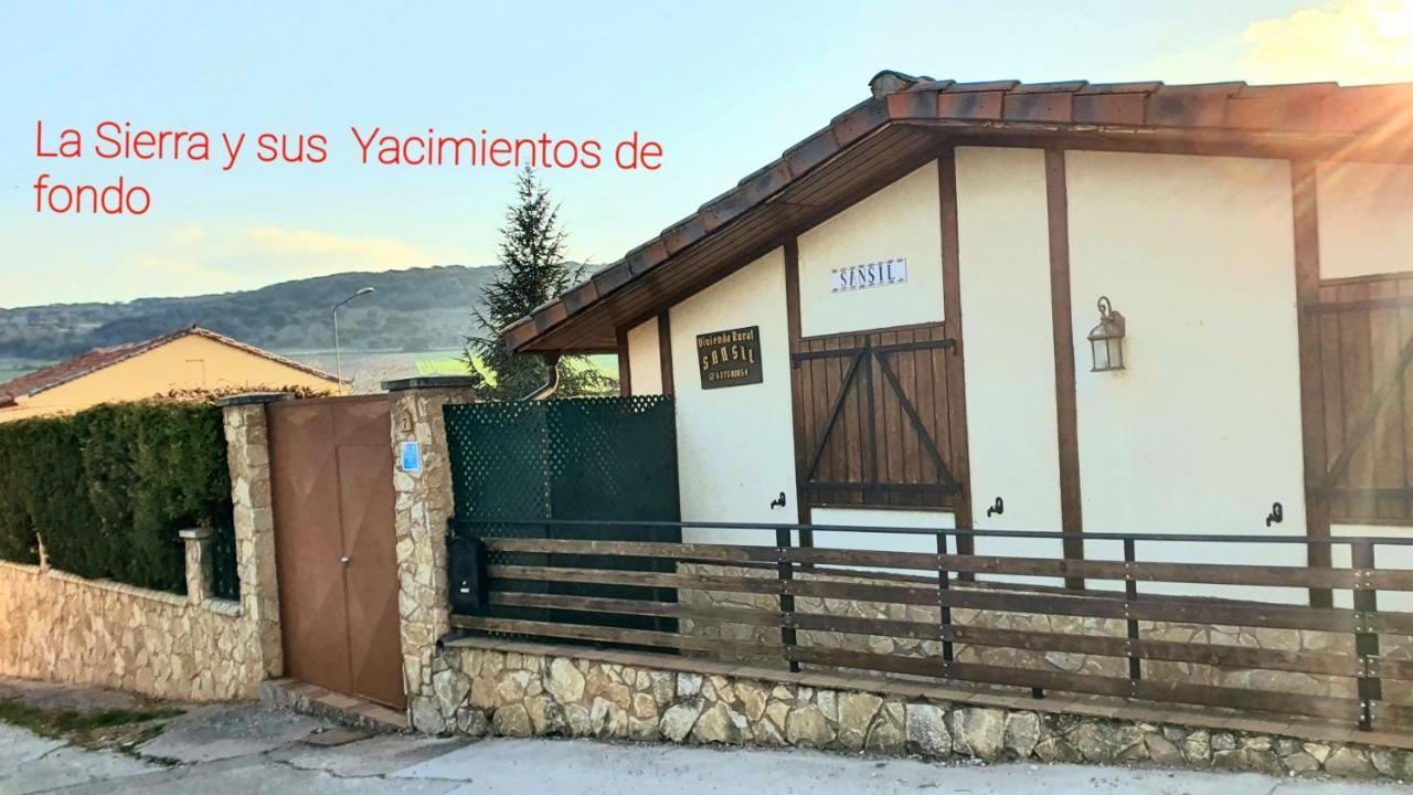 Con Piscina Sansil Rural Hébergement de vacances *